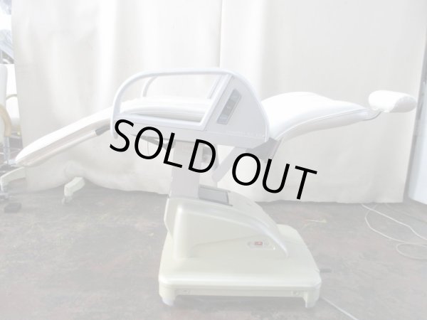 画像6: シャンプー椅子タカラE'sy　エプ上　枕付　回転式　中古品 (6)