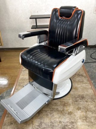 バーバーチェア　ほぼ未使用　2脚セット 中古理容椅子専門店｜使える中古椅子・再生品多数｜ヤマグチ