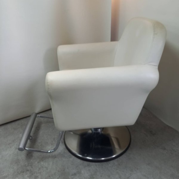 画像2: タカラ　スタイリングソファタイプC　張替えます！ (2)