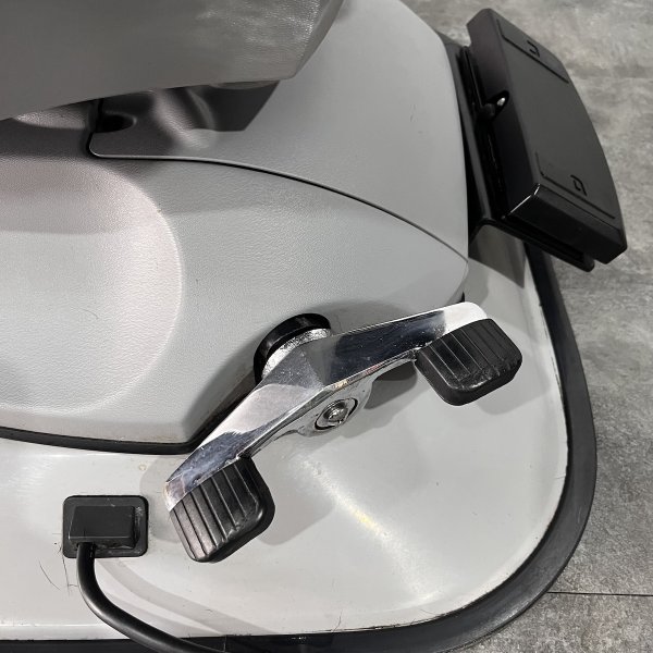 画像25: 【張替費込み】新明和 理容椅子 ビート (25)