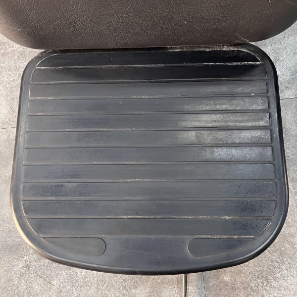 画像24: 【張替費込み】大広 理容椅子 イゼ (24)