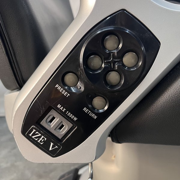 画像8: 【張替費込み】大広 理容椅子 イゼ (8)