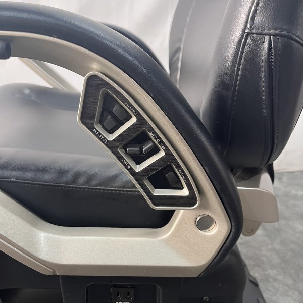 画像35: 【中古現状品】タカラ　INOVA（イノーヴァ）※レッグレスト固定タイプ【張替・再生可能】 (35)