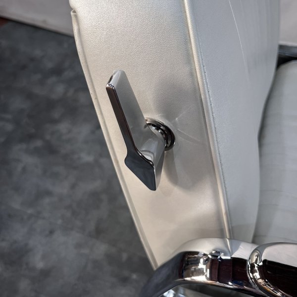 画像12: 【張替費込み！】タカラ　キャデラ　リクライニングタイプ (12)