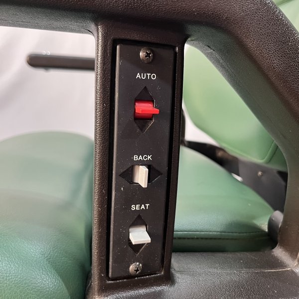 画像42: 【中古現状品】タカラ　プラス（背もたれ二分割・直上タイプ）【張替・再生可能】 (42)