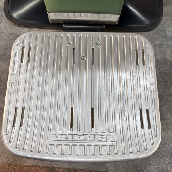 画像17: 【中古現状品】タカラ　プラス（背もたれ二分割・直上タイプ）【張替・再生可能】 (17)