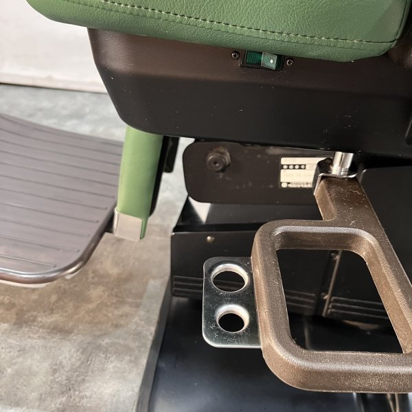 画像45: 【中古現状品】タカラ　プラス（背もたれ二分割・直上タイプ）【張替・再生可能】 (45)