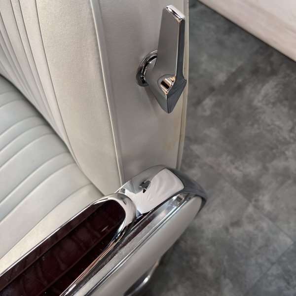 画像10: 【張替費込み！】タカラ　キャデラ　リクライニングタイプ (10)