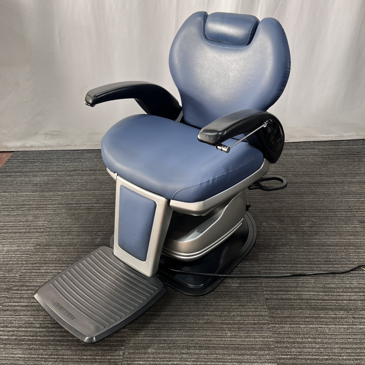 【中古現状品】新明和　アステカ　BC3741【張替・再生可能】
